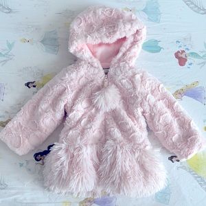 American Widgeon Girl hooded pompom coat 24 mount